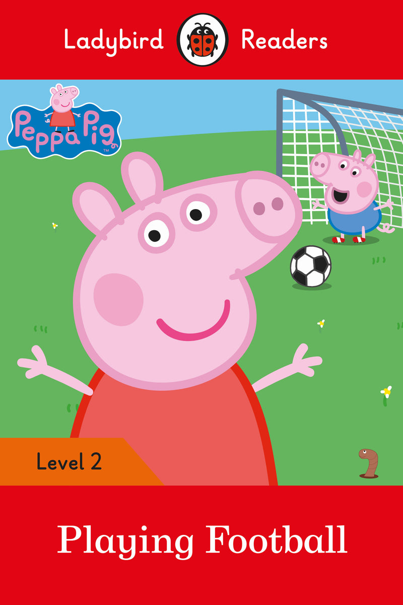 Ladybird Readers Level 2 -Peppa Pig: Playing Football